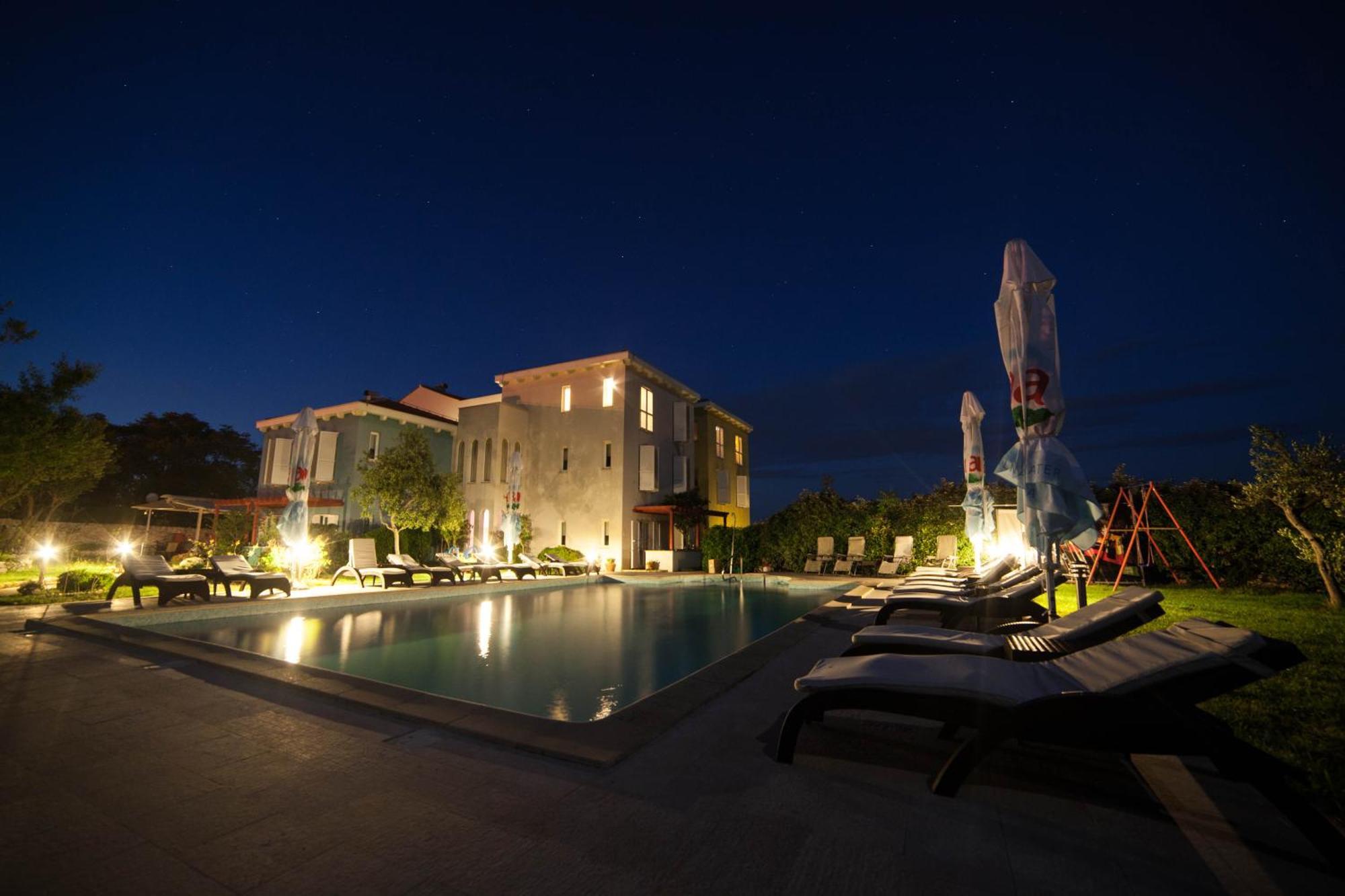 Hotel Manora Nerezine Esterno foto