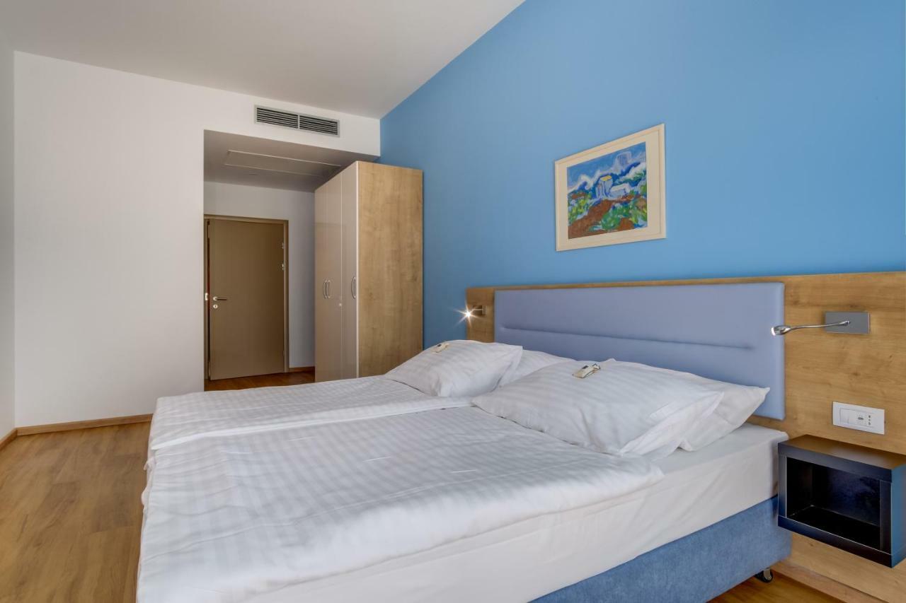 Hotel Manora Nerezine Esterno foto